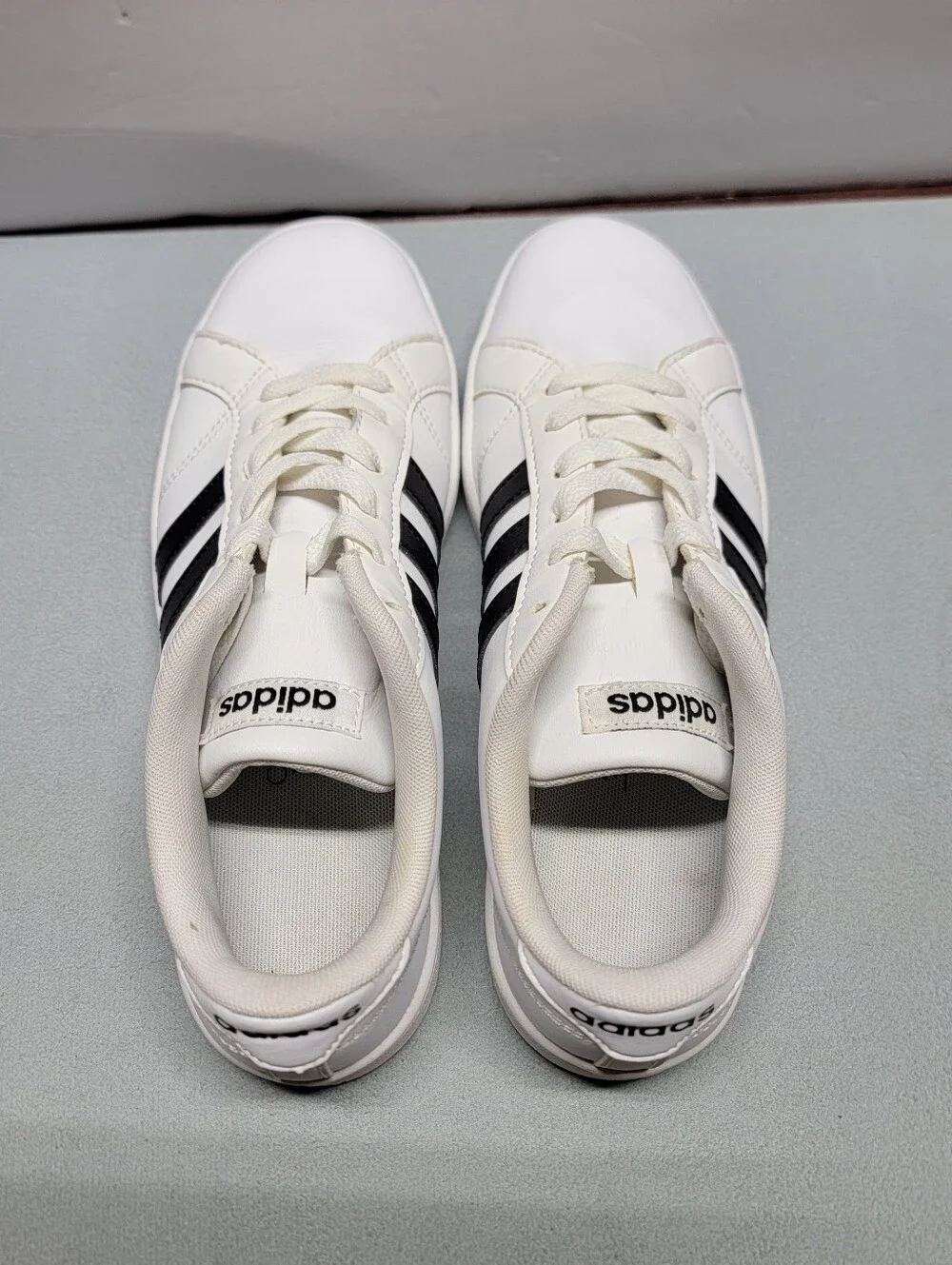 Adidas Baseline Mens AW4299 White Casual Shoes Sneakers Size 5